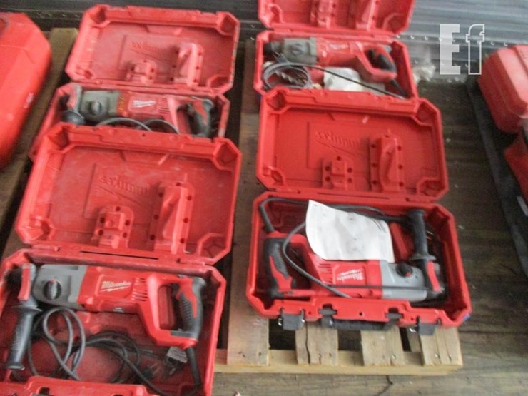 (4)-milwaukee-rotary-hammers-image-2