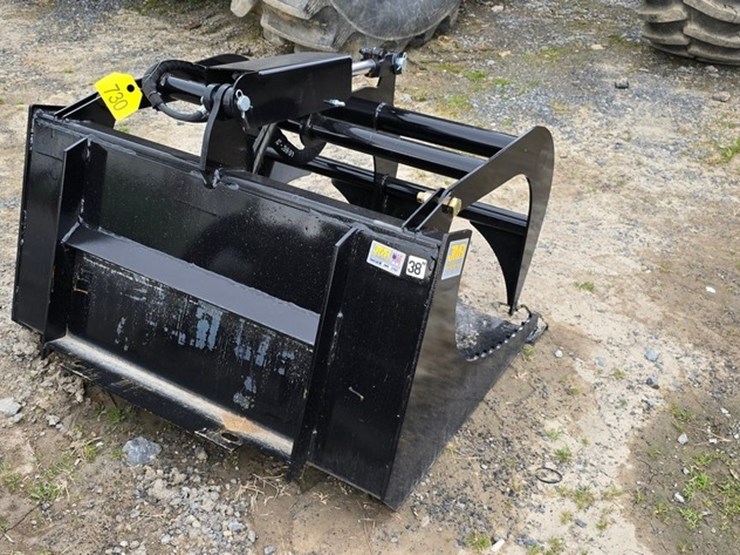 new-jmr-44"-mini-skidloader-grapple-image-1