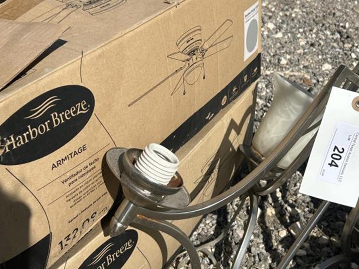 #204-•-lights-and-ceiling-fans-image-4