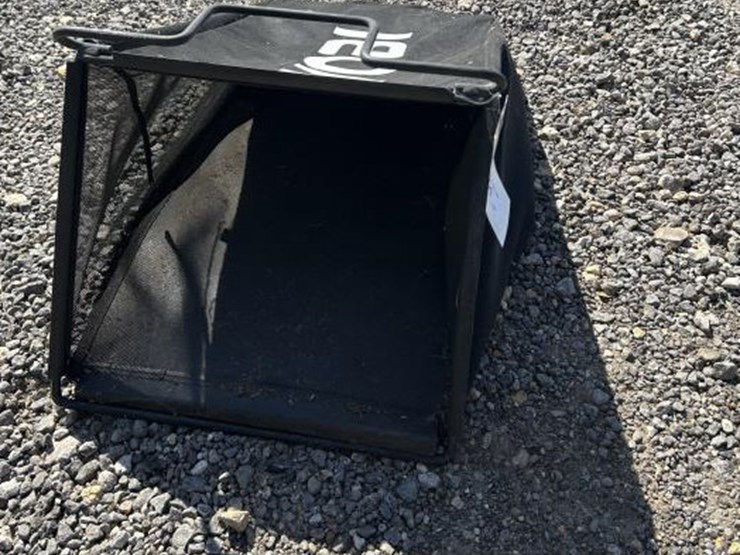 #201-•-ryobi-grass-catcher-image-2