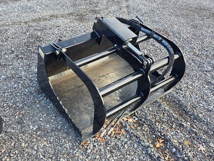 new-jmr-40"-mini-skidloader-grapple-image-3