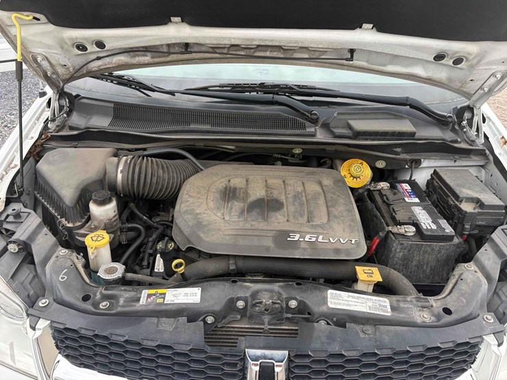 2015-dodge-caravan-image-7