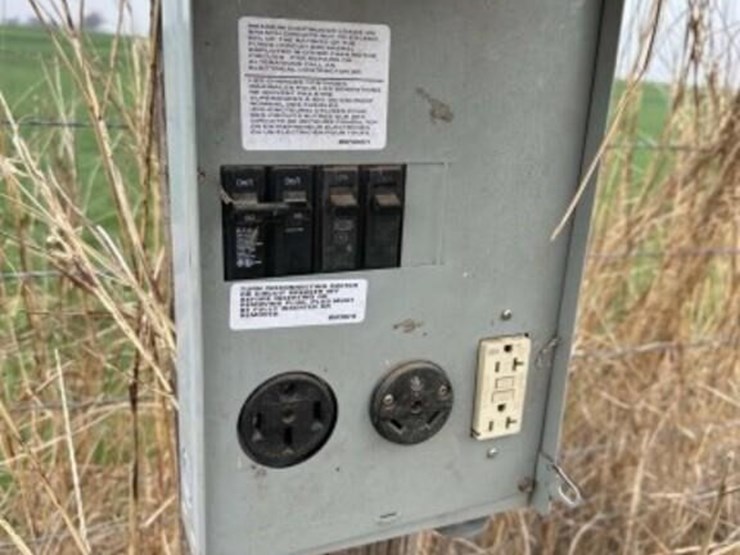 a-2.6-acre-tract-mol-corner-of-hwy-81-and-beebe-image-2