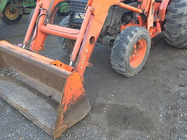 kubota-l4400-image-6