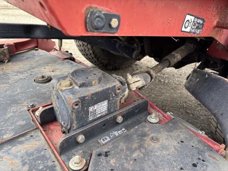 2011-toro-groundsmaster3280d-image-10