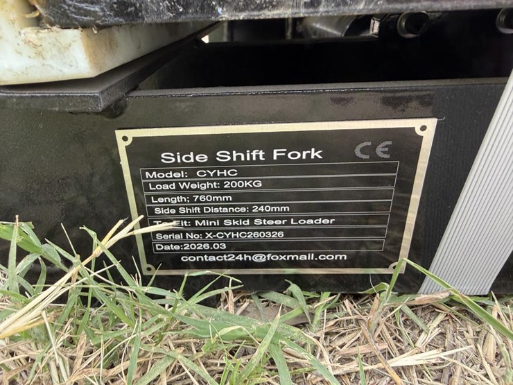 #196-•-mini-skid-steer-hydraulic-side-shift-forks-image-3