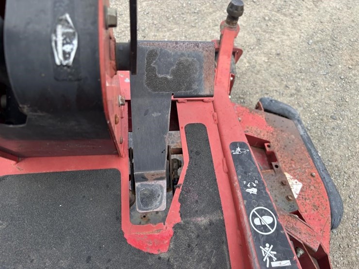 2011-toro-groundsmaster3280d-image-19