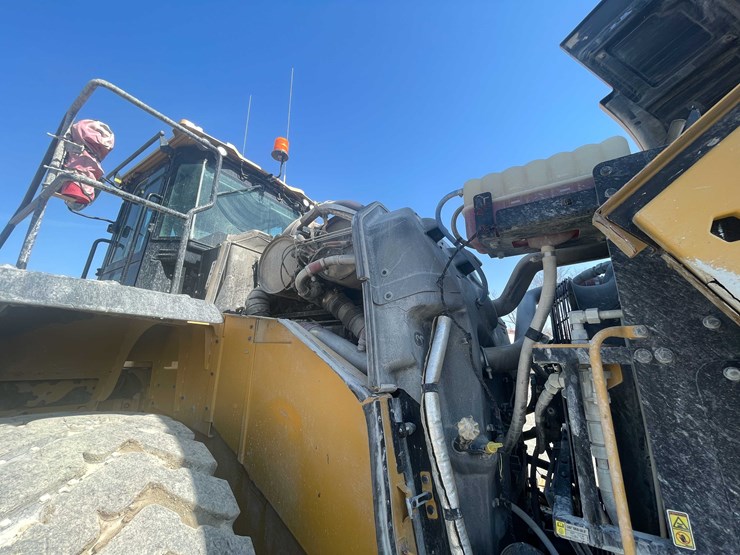 caterpillar-982m-image-62