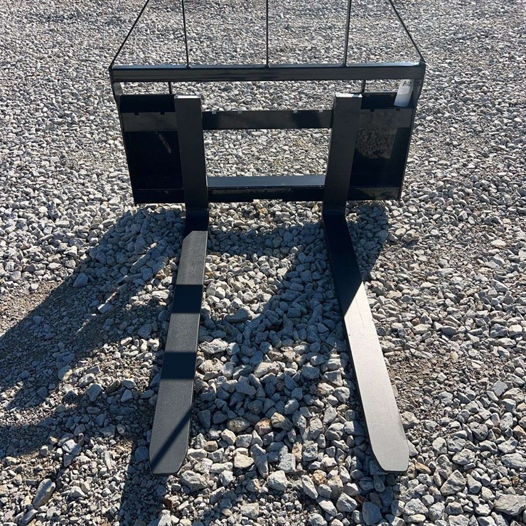 AGT Skid Steer Pallet Forks