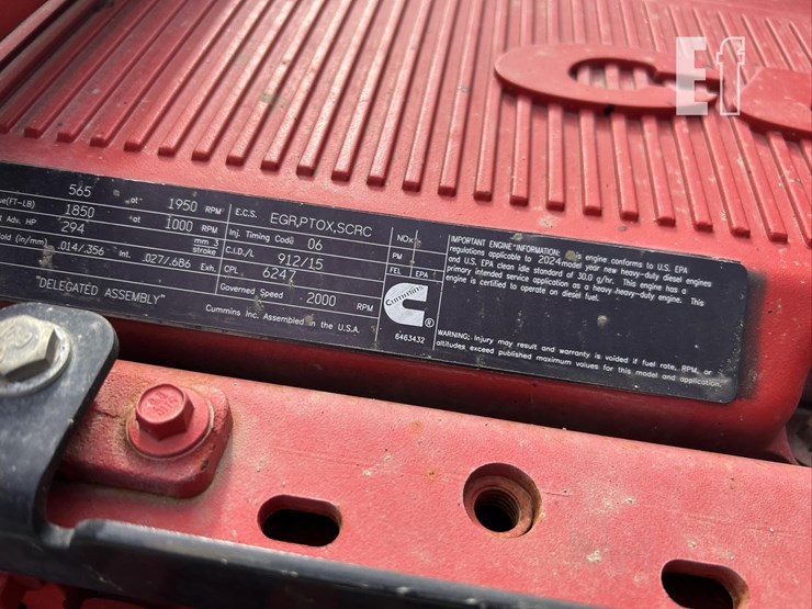 2025-kenworth-w900-image-22