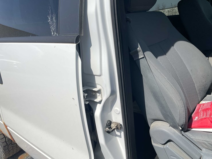 #5671-•-2012-f150-xlt-4x4-crew-cab-(has-wi-title)-image-66