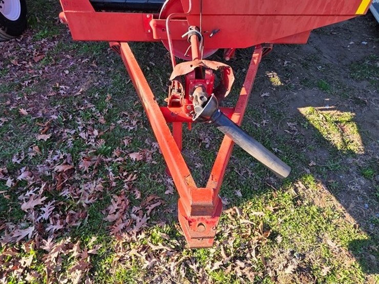 new-holland-155-image-18