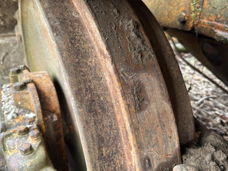 caterpillar-d7-image-15