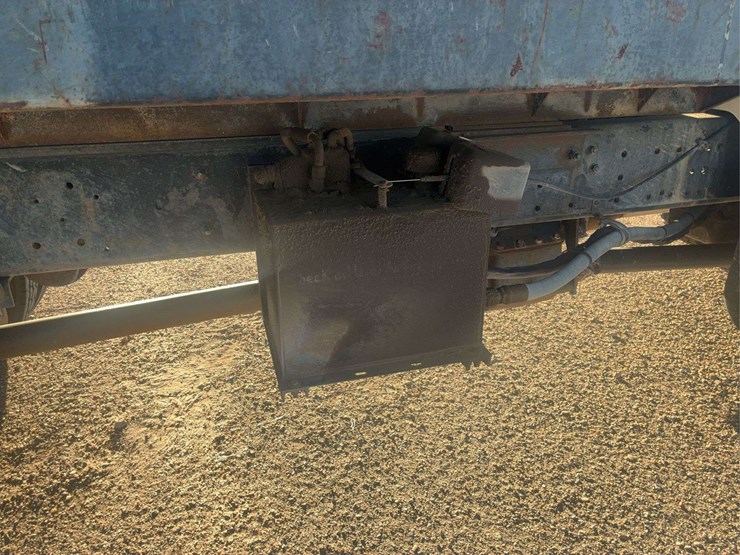 1999-international-4800-image-47