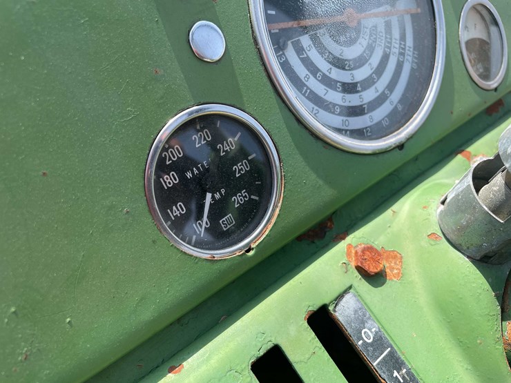 1961-john-deere-2010-image-33