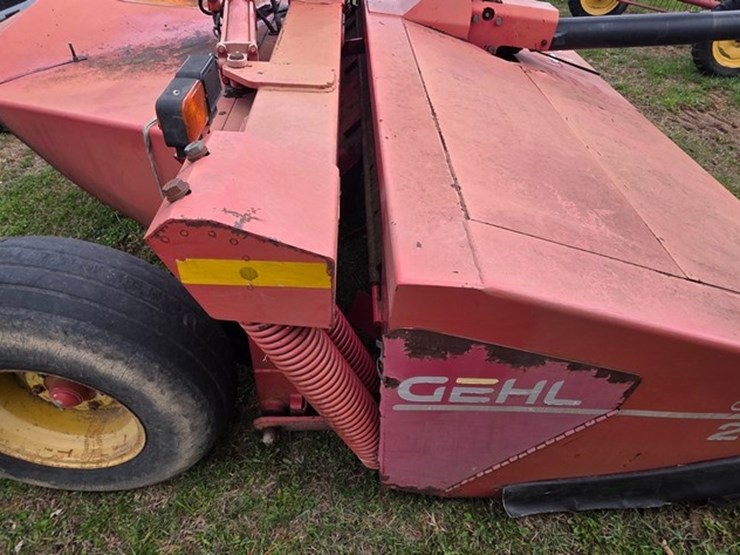 gehl-2412-image-18