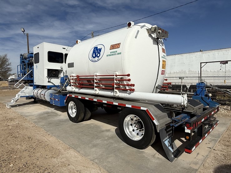 2018-cs&p-270k-scfh-10k-wp-nitrogen-pumper-mtd-on-2018-loadcraft-t/a-trailer-image-3