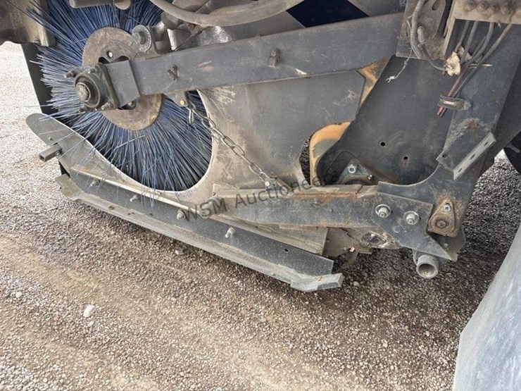 2001-freightliner-fc70-image-26