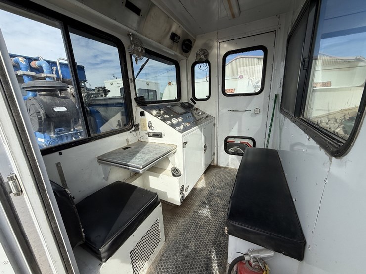 2011-cs&p-180k-scfh-10k-wp-nitrogen-pumper-mtd-on-2011-loadcraft-t/a-trailer-image-19