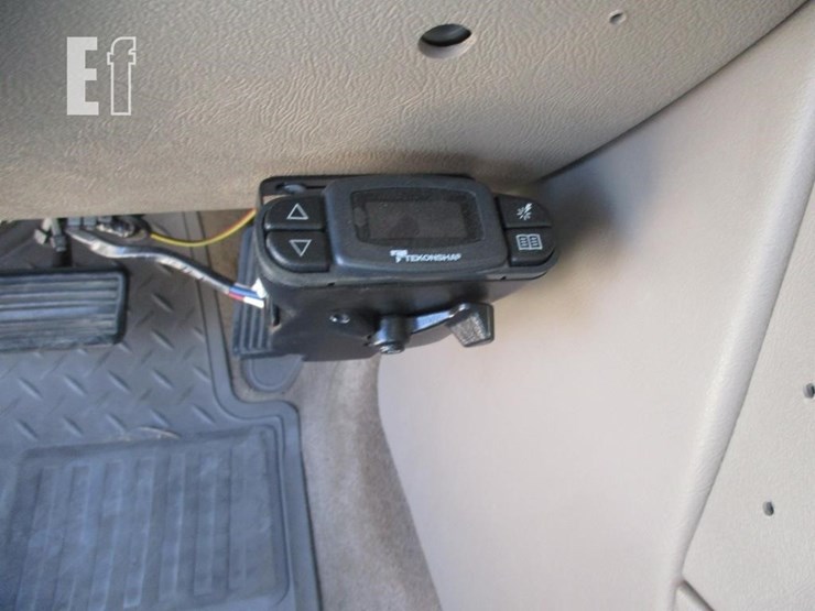 2003-chevrolet-3500-image-10