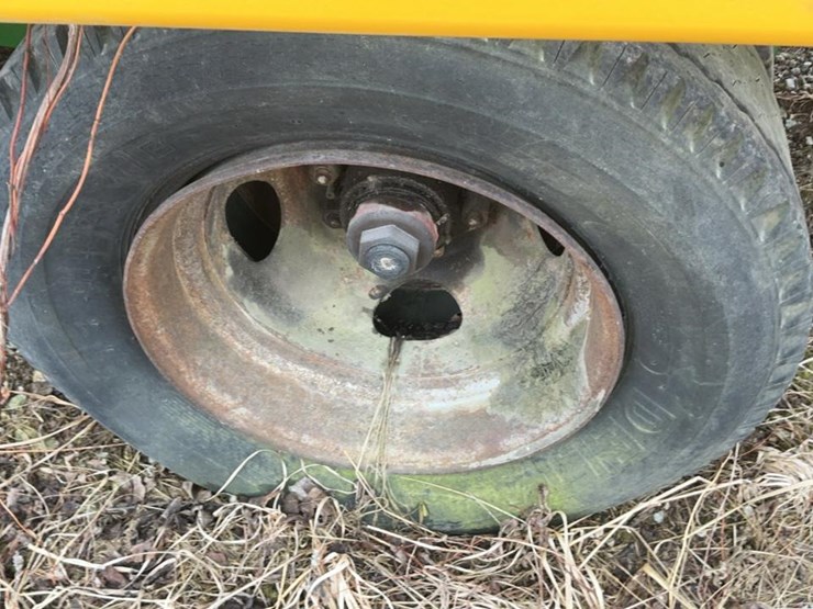 #305-•-gooseneck-winch-trailer-image-32