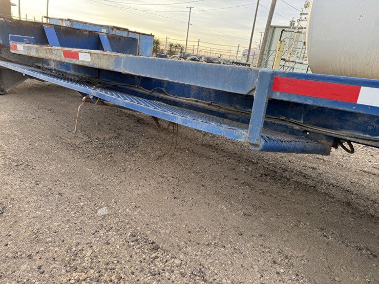 1983-kt-40-x-96-t/a-drop-deck-lowboy-image-11