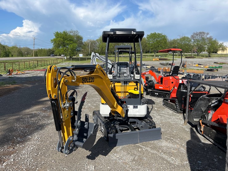 #99-•-2026-sdlanch-sdle20-diesel-mini-excavator-image-2