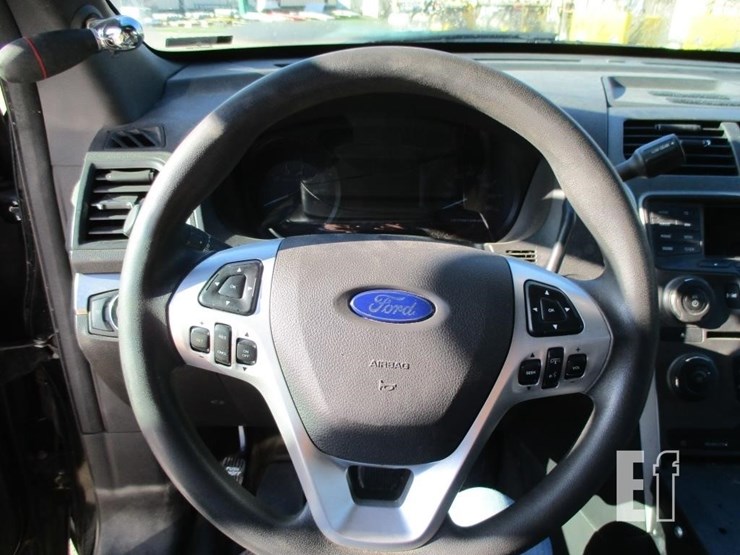 2014-ford-explorer-image-10