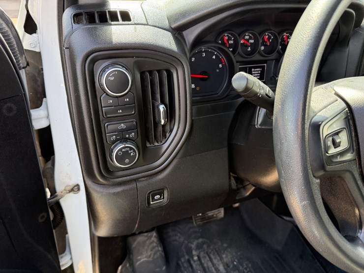 2022-chevrolet-silverado-3500hd-image-20