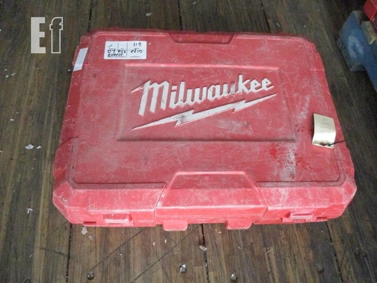 milwaukee-wavs-rotary-hammer-image-1