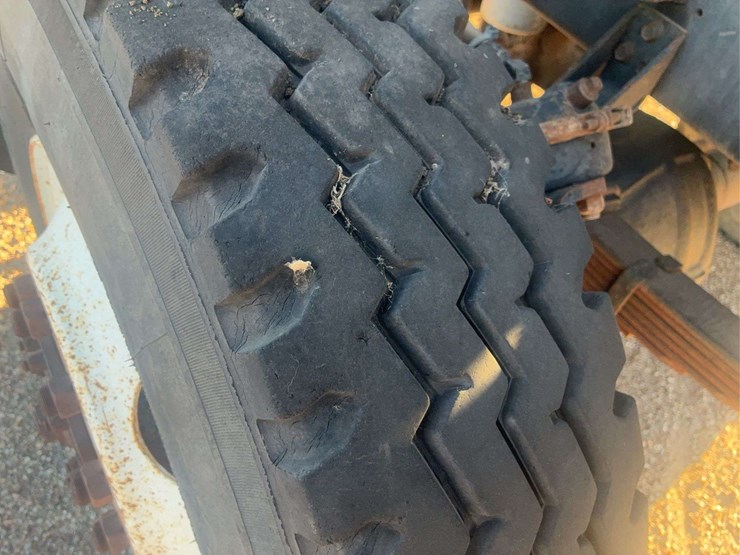 1999-international-4800-image-39