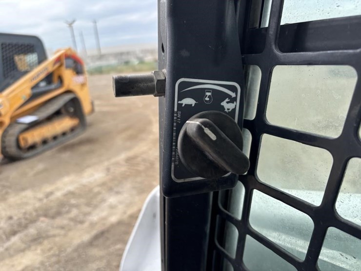 2019-bobcat-t650-image-29