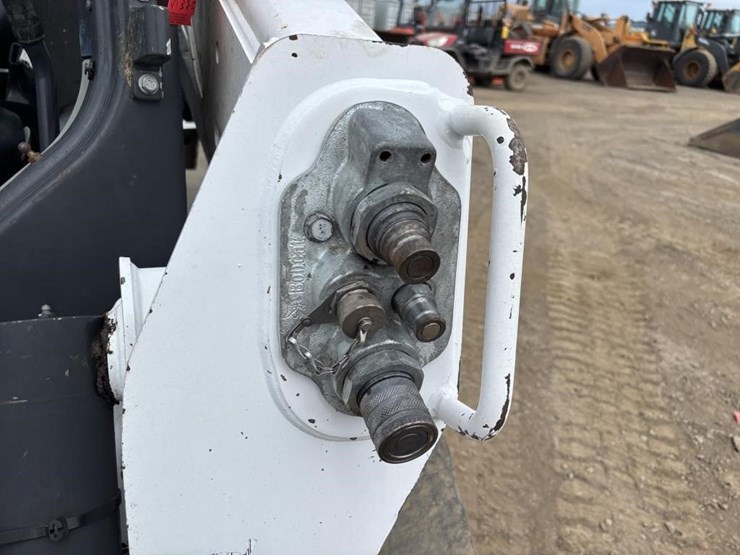 2018-bobcat-s595-image-13