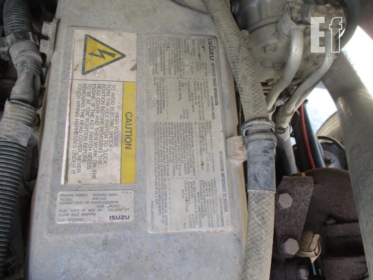 2004-gmc-t7500-image-6