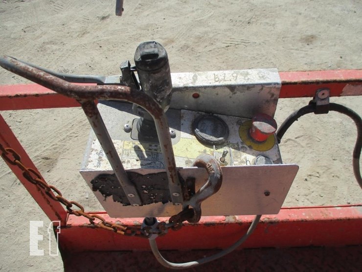 2017-skyjack-sj16-image-6