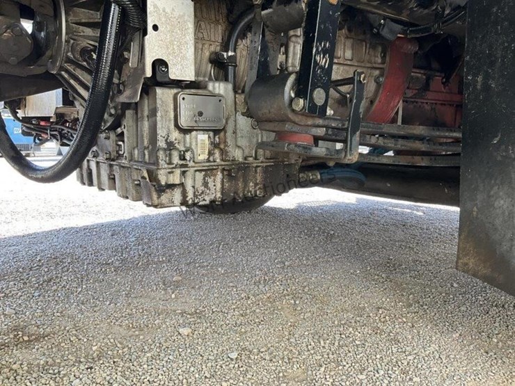 2018-peterbilt-520-image-25