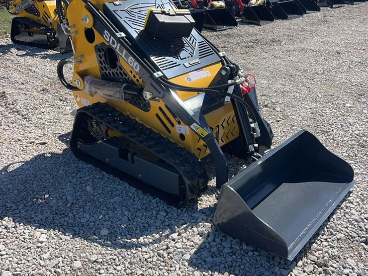 2026-sdlanch-dll60-mini-skid-steer-image-3