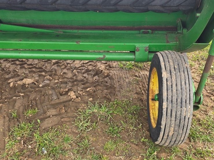 john-deere-1217-image-11