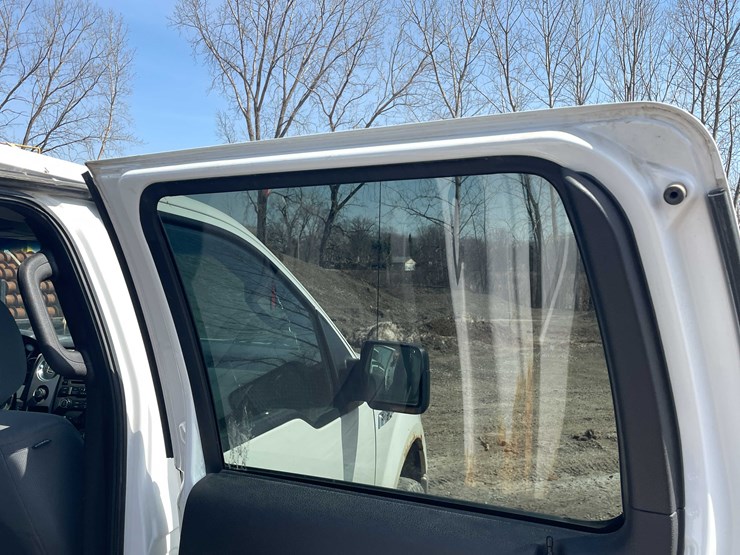 #5671-•-2012-f150-xlt-4x4-crew-cab-(has-wi-title)-image-71