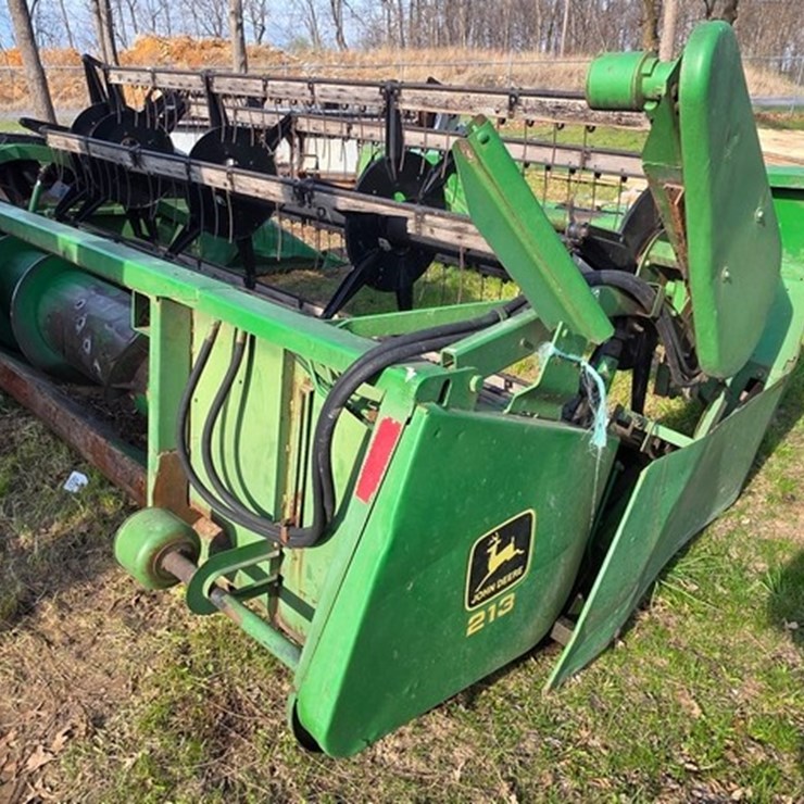 JOHN DEERE 213