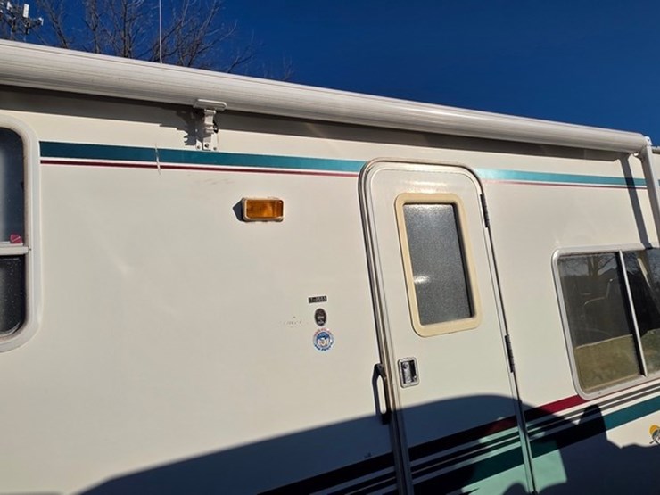 1998-sunline-camper-(title)-image-24