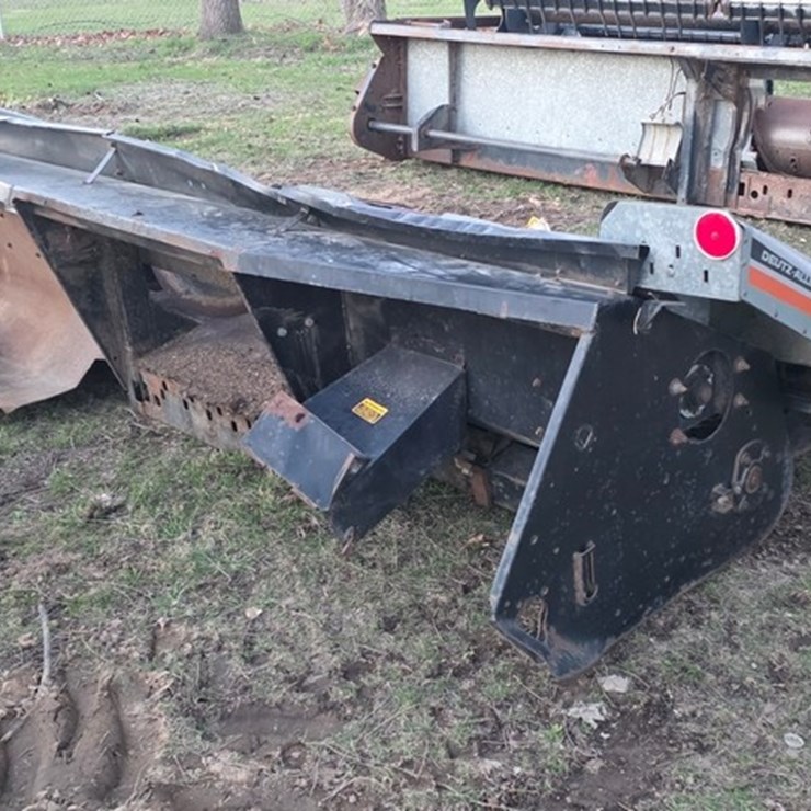Deutz-Allis 4 Row Corn Head