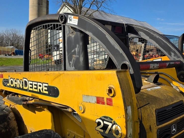 john-deere-270-image-19
