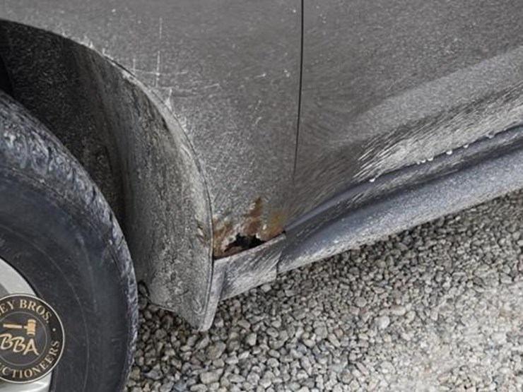 2010-chevrolet-equinox-ls-image-14