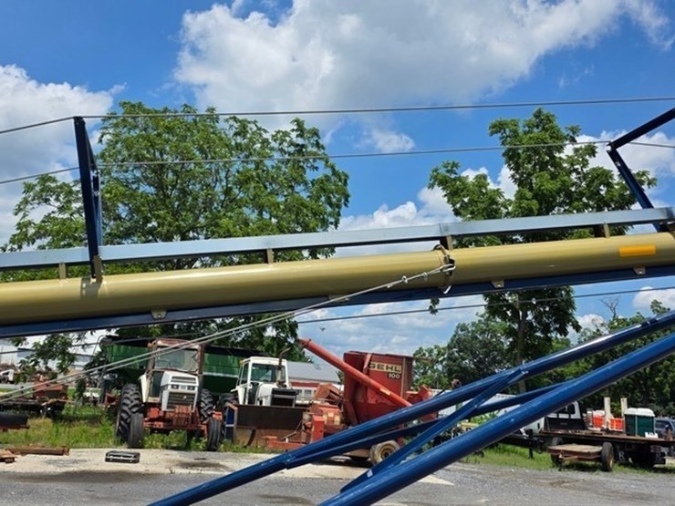 new-harvest-t862-8"x62'-transport-auger-image-19