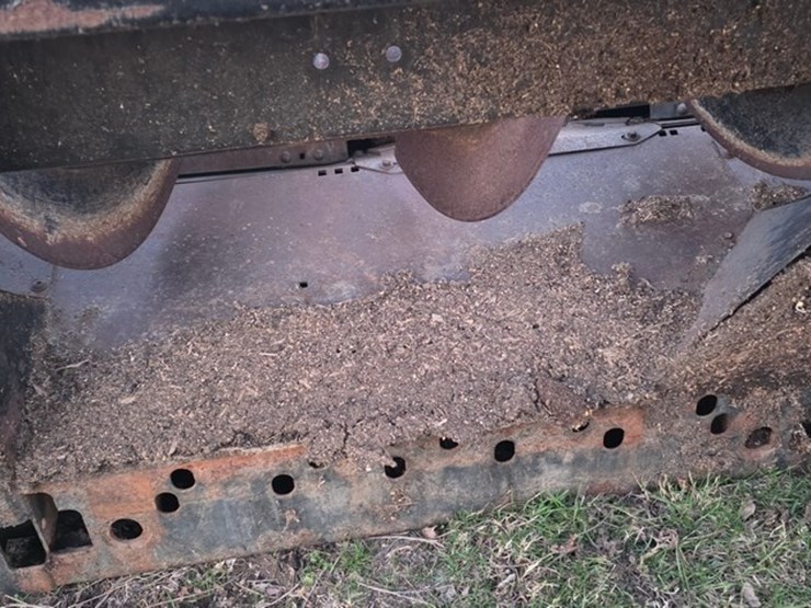 deutz-allis-4-row-corn-head-image-16