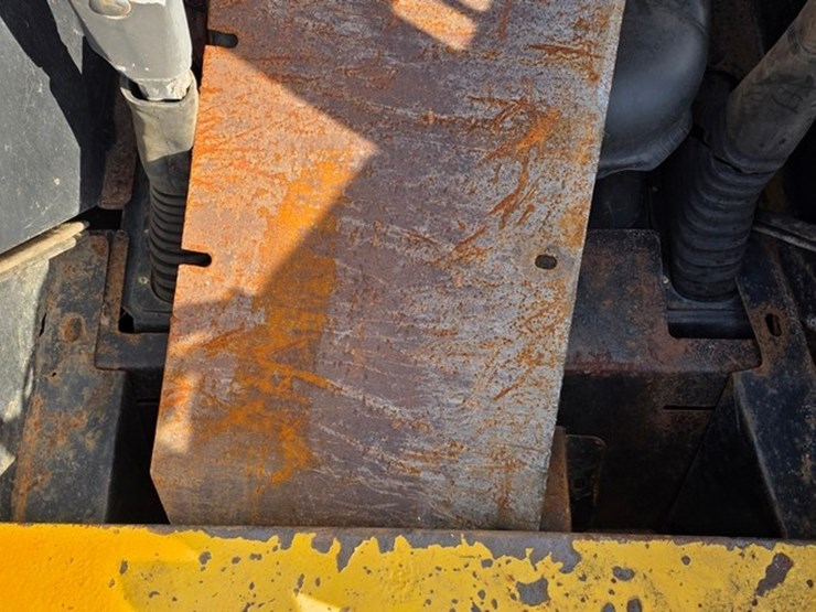 john-deere-270-image-33