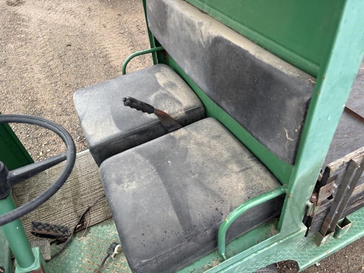 taylor-dunn-b2-48-image-8