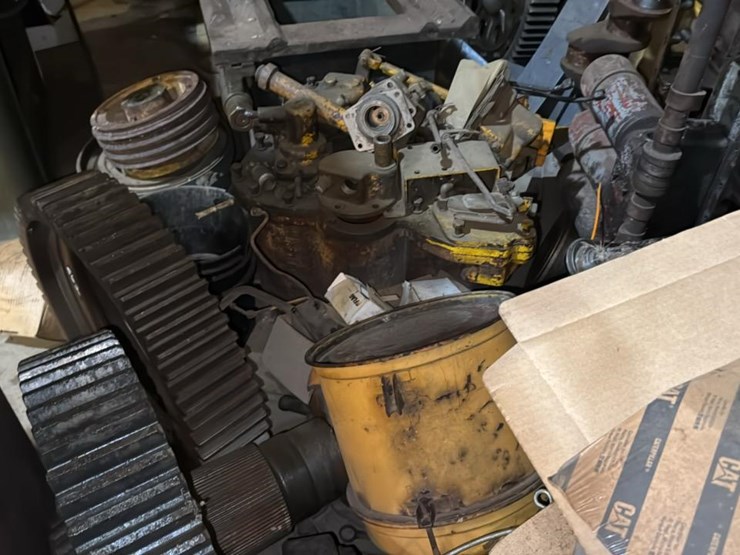 #262-•-engine-parts-image-6