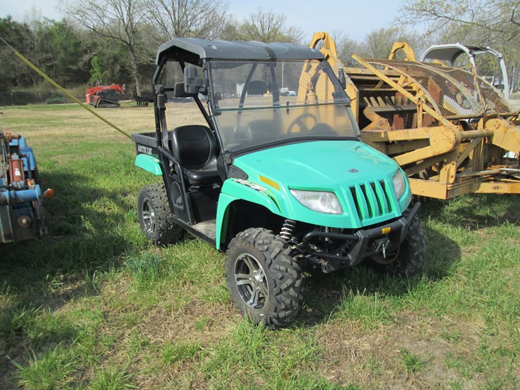 2011-caterpillar-550-image-2